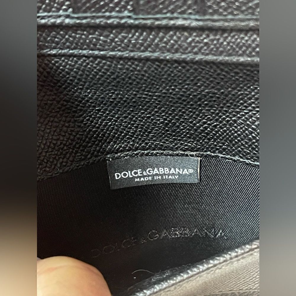DOLCE & GABBANA Black Dauphine Zip Around Wallet. Calf Skin. Full inclusion. - Picture 8 of 9